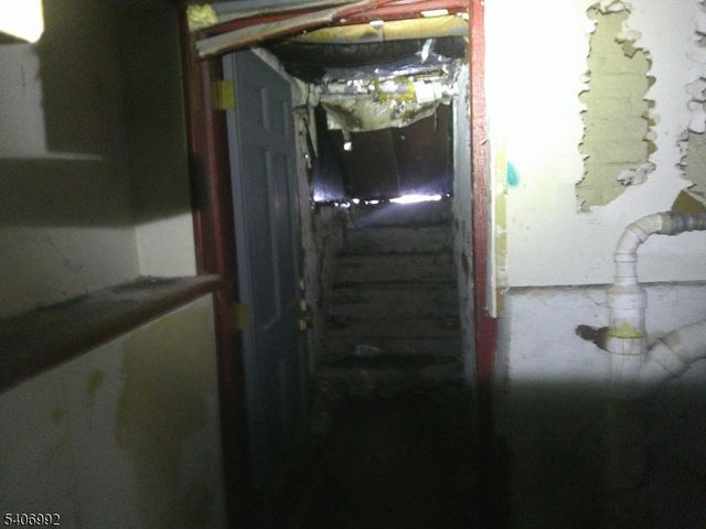 123 Nagle St, Paterson City, NJ 07501