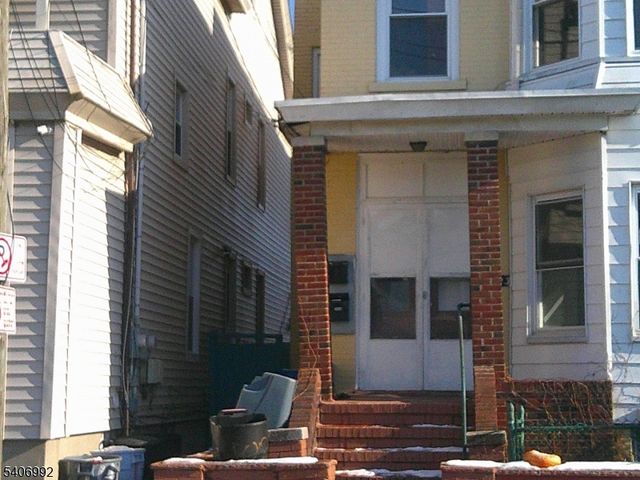 123 Nagle St, Paterson City, NJ 07501