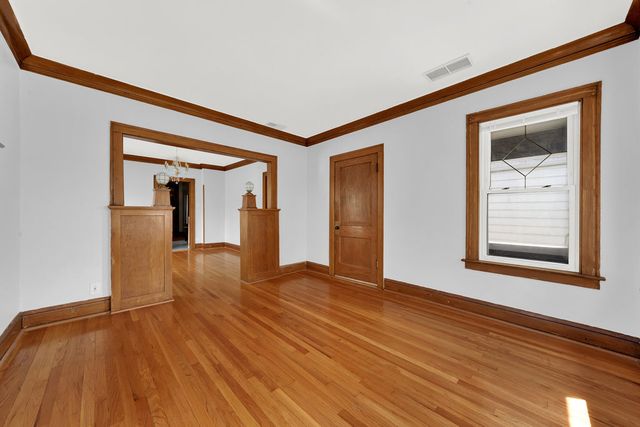 4603 S Sacramento Avenue 2, Chicago, IL 60632