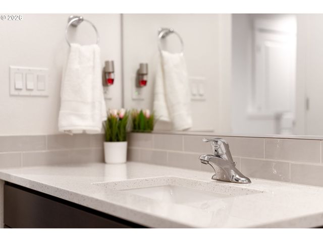 1806 Ne 11TH Ave, Battle Ground, WA 98604