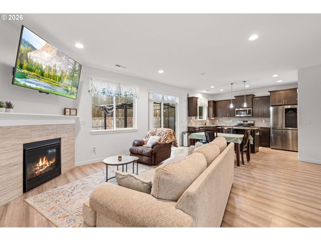 1806 Ne 11TH Ave, Battle Ground, WA 98604