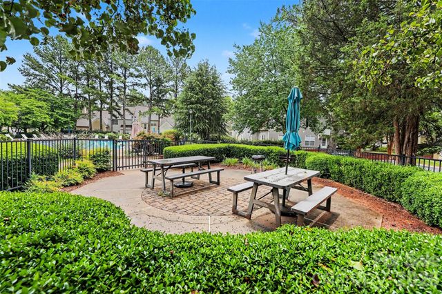 5833 Cougar Lane, Charlotte, NC 28269