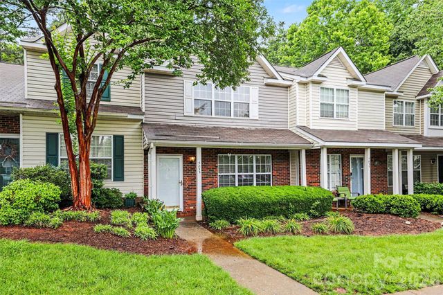 5833 Cougar Lane, Charlotte, NC 28269
