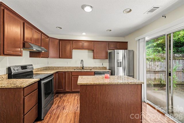 5833 Cougar Lane, Charlotte, NC 28269