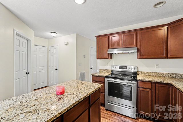 5833 Cougar Lane, Charlotte, NC 28269