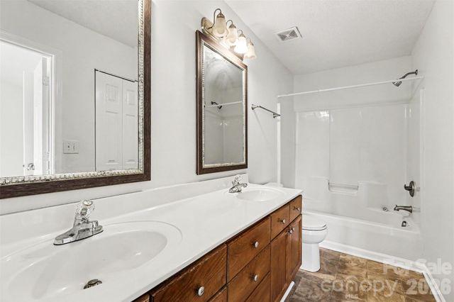 5833 Cougar Lane, Charlotte, NC 28269