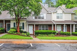 5833 Cougar Lane, Charlotte, NC 28269