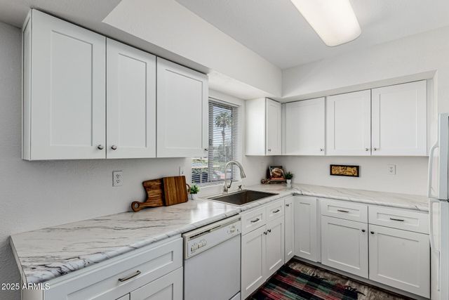 4554 E PARADISE VILLAGE Parkway N 249, Phoenix, AZ 85032