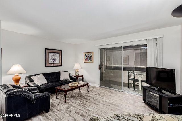 4554 E PARADISE VILLAGE Parkway N 249, Phoenix, AZ 85032