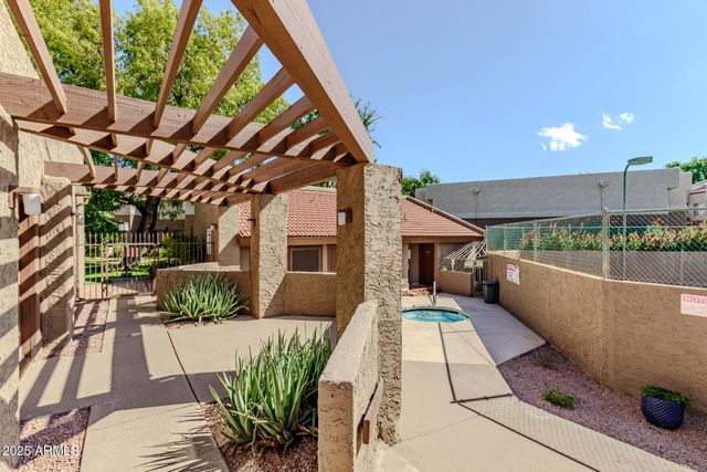 4554 E PARADISE VILLAGE Parkway N 249, Phoenix, AZ 85032