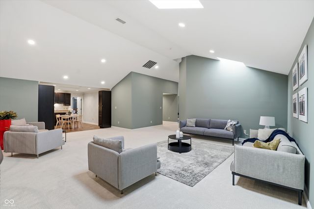 11710 Cold Creek Court, Zionsville, IN 46077