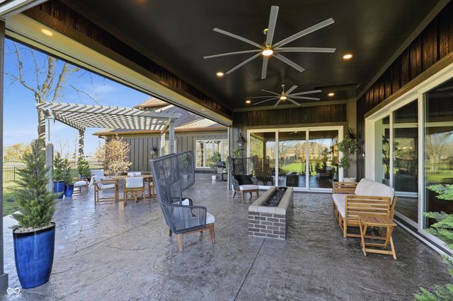 11710 Cold Creek Court, Zionsville, IN 46077