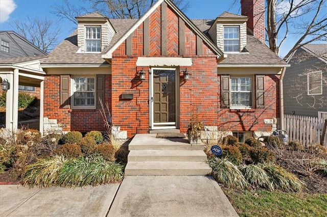 5601 Norwood Street, Fairway, KS 66205