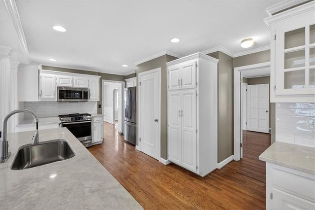 5601 Norwood Street, Fairway, KS 66205