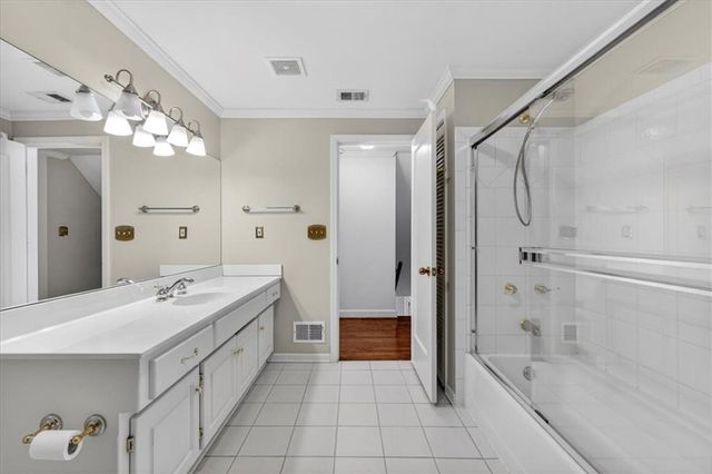 5601 Norwood Street, Fairway, KS 66205