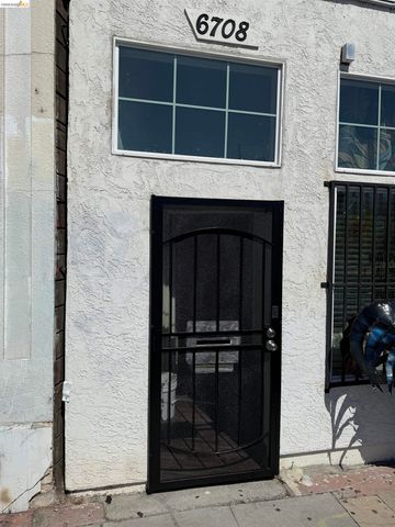 6708 International Blvd, Oakland, CA 94621