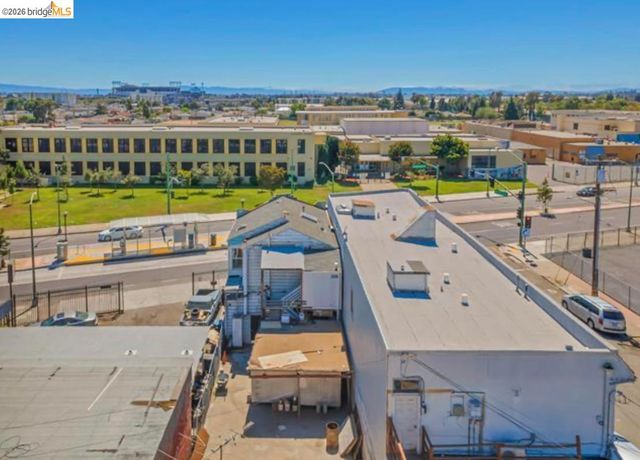 6708 International Blvd, Oakland, CA 94621