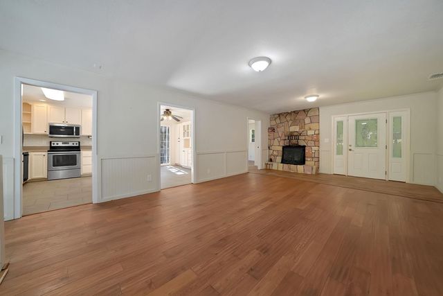14500 Pine Grove Volcano Rd, Pine Grove, CA 95665