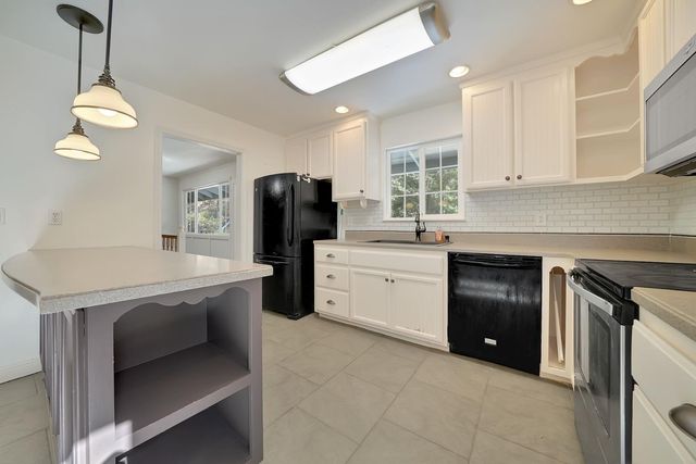 14500 Pine Grove Volcano Rd, Pine Grove, CA 95665