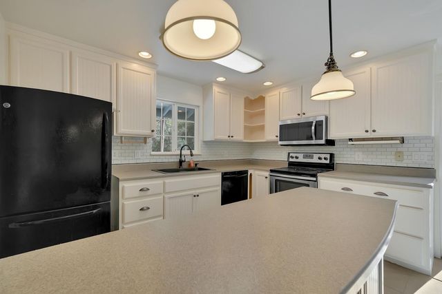 14500 Pine Grove Volcano Rd, Pine Grove, CA 95665