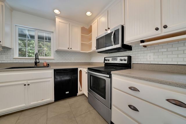 14500 Pine Grove Volcano Rd, Pine Grove, CA 95665