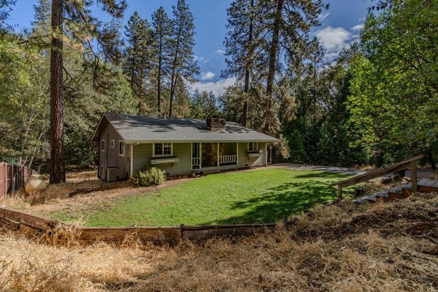 14500 Pine Grove Volcano Rd, Pine Grove, CA 95665