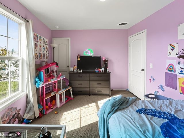 3667 Falcons Nest, White Lake, MI 48383