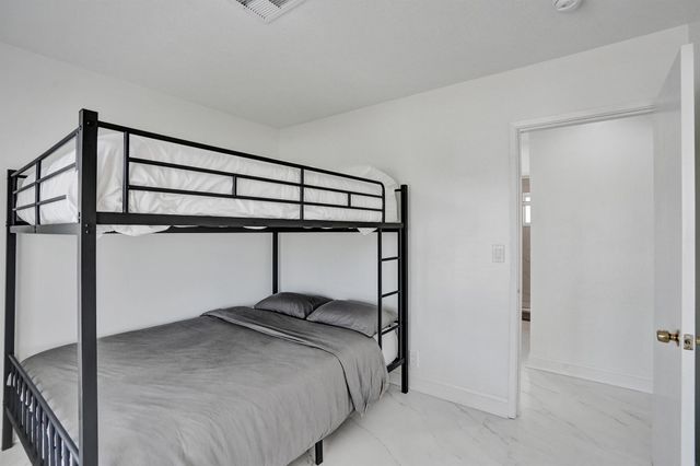 1633 SE 5th Court, Deerfield Beach, FL 33441