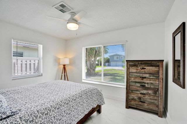 1633 SE 5th Court, Deerfield Beach, FL 33441