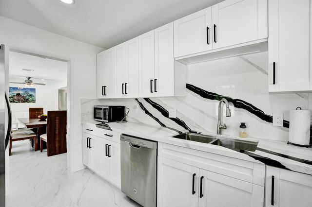 1633 SE 5th Court, Deerfield Beach, FL 33441