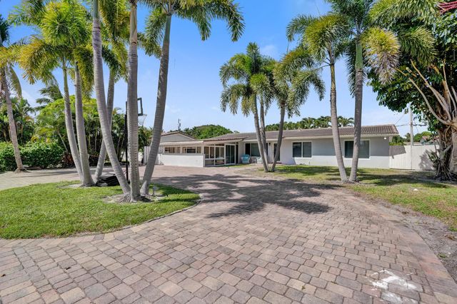 1633 SE 5th Court, Deerfield Beach, FL 33441