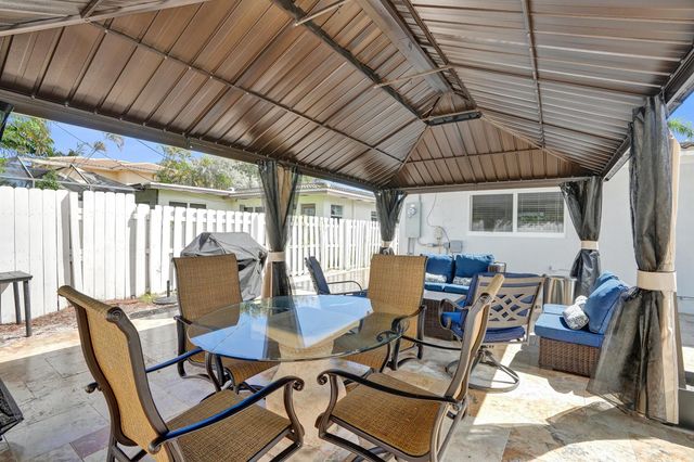 1633 SE 5th Court, Deerfield Beach, FL 33441