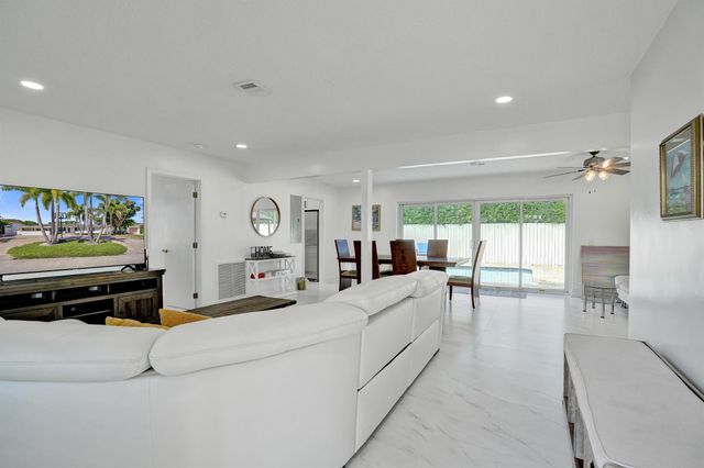 1633 SE 5th Court, Deerfield Beach, FL 33441