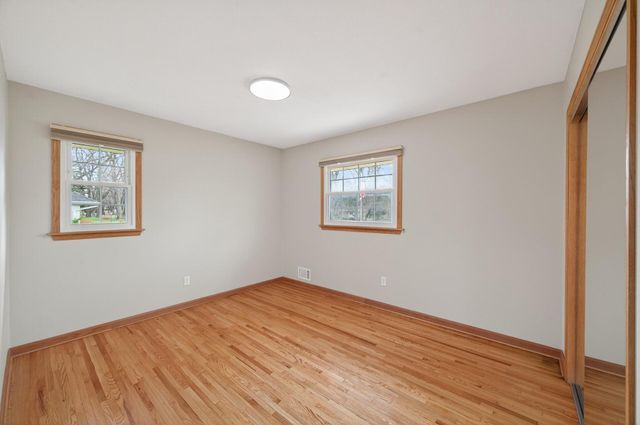 16030 9th Avenue N, Plymouth, MN 55447