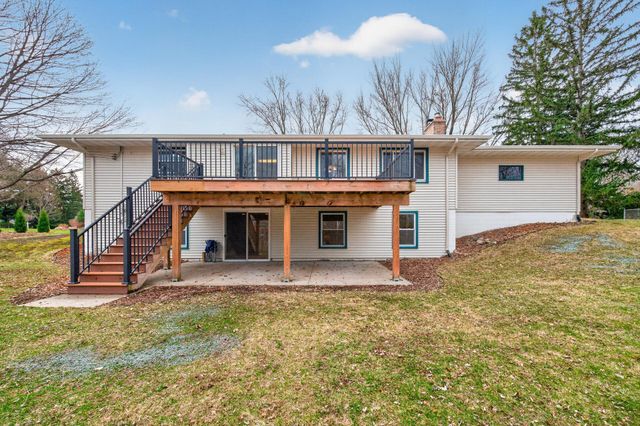 16030 9th Avenue N, Plymouth, MN 55447