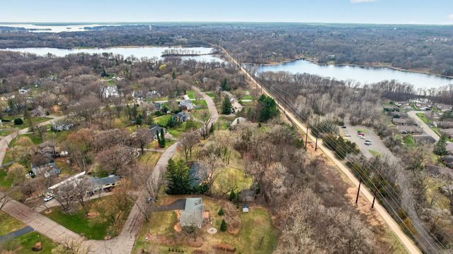 16030 9th Avenue N, Plymouth, MN 55447