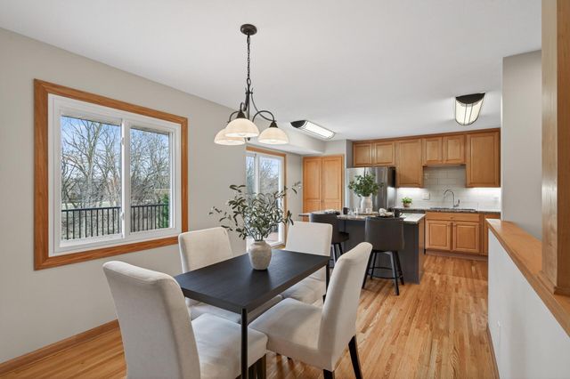 16030 9th Avenue N, Plymouth, MN 55447