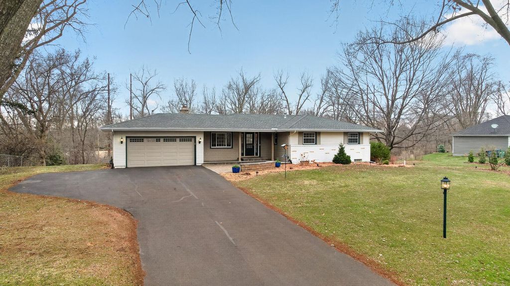 16030 9th Avenue N, Plymouth, MN 55447