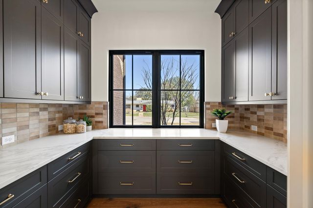 5906 Rickey DR, Austin, TX 78757