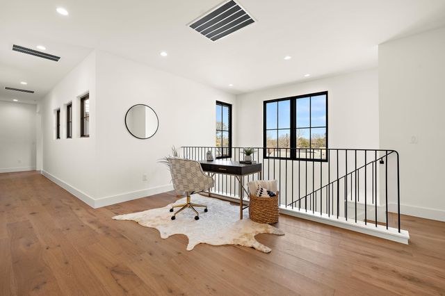 5906 Rickey DR, Austin, TX 78757