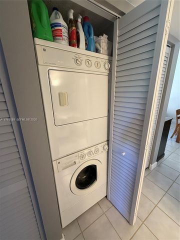 609 Waterside Dr 609, Hypoluxo, FL 33462