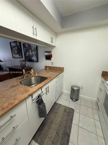 609 Waterside Dr 609, Hypoluxo, FL 33462