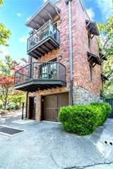 221 N Locust Avenue 6, Fayetteville, AR 72701