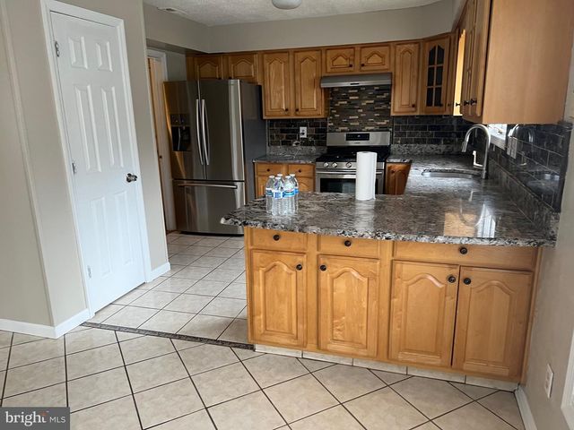 1 WRIGHT PL, Princeton Junction, NJ 08550