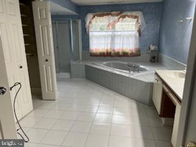 1 WRIGHT PL, Princeton Junction, NJ 08550