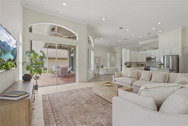 1836 NW 139th Ave, Pembroke Pines, FL 33028