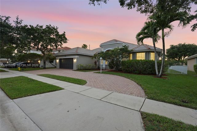 1836 NW 139th Ave, Pembroke Pines, FL 33028