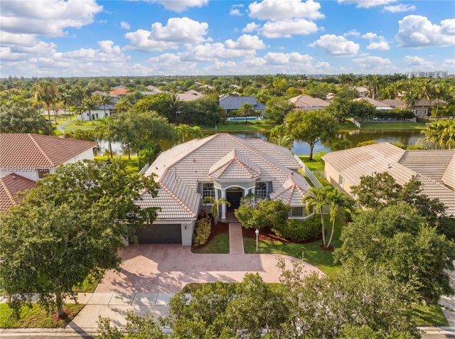 1836 NW 139th Ave, Pembroke Pines, FL 33028