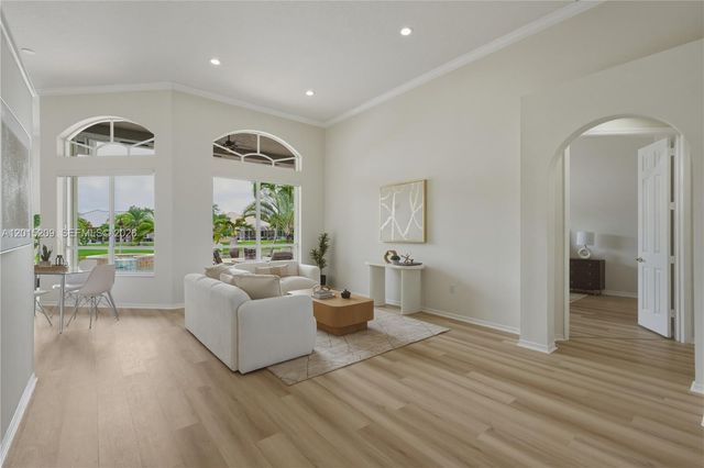 1836 NW 139th Ave, Pembroke Pines, FL 33028