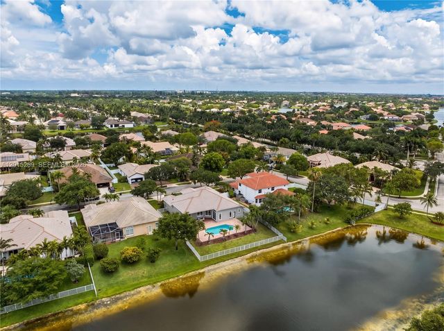 1836 NW 139th Ave, Pembroke Pines, FL 33028